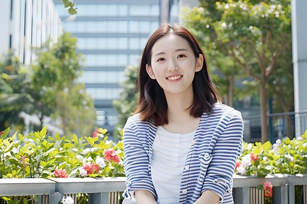 在大学里，不同的专业学生会分在一幢宿舍楼吗？